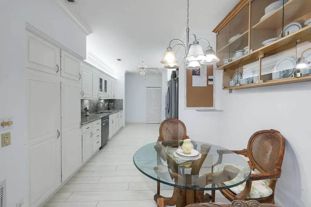 828 Hideaway E Marco Island FL 34145