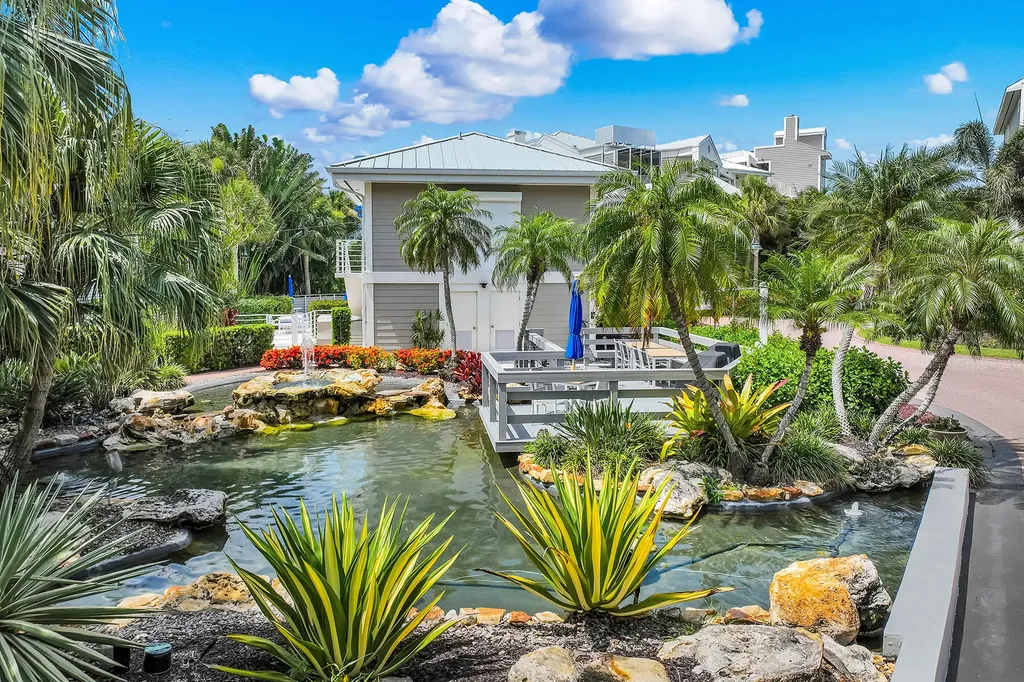 828 Hideaway E Marco Island FL 34145