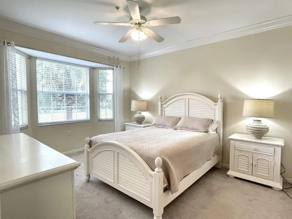 3965 Bishopwood E Naples FL 34114