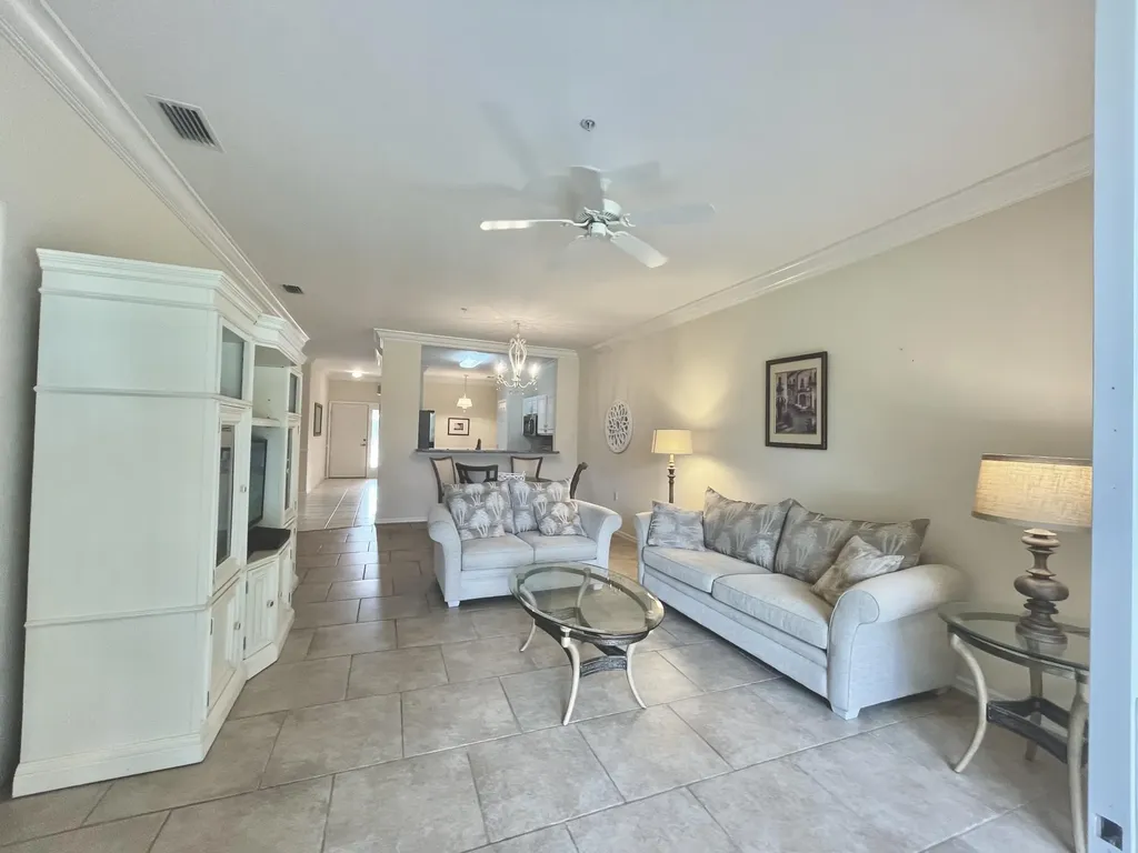 3965 Bishopwood E Naples FL 34114