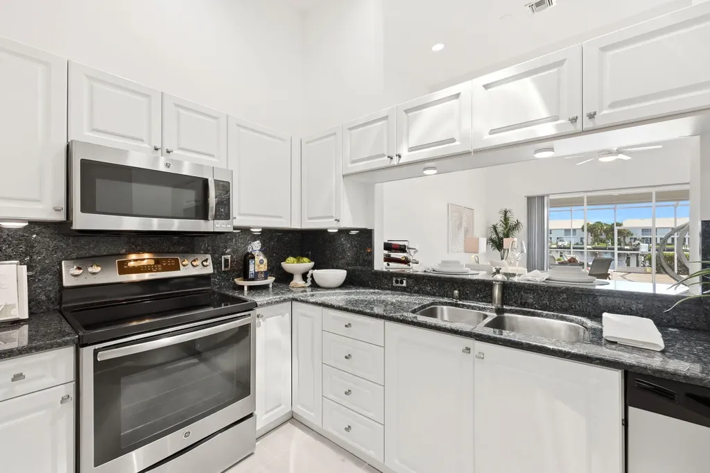 297 Stella Maris Drive S Naples FL 34114