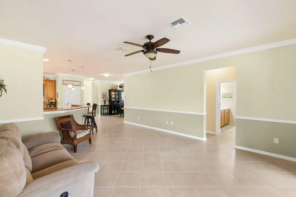 3934 Sapphire Way Naples FL 34114