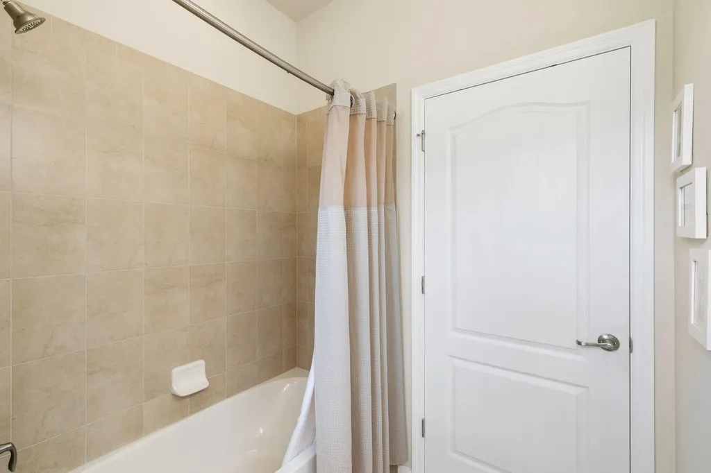 3934 Sapphire Way Naples FL 34114