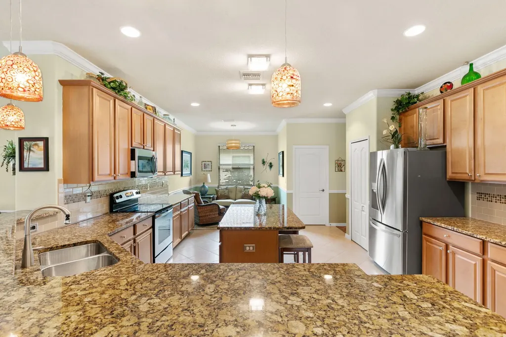 3934 Sapphire Way Naples FL 34114