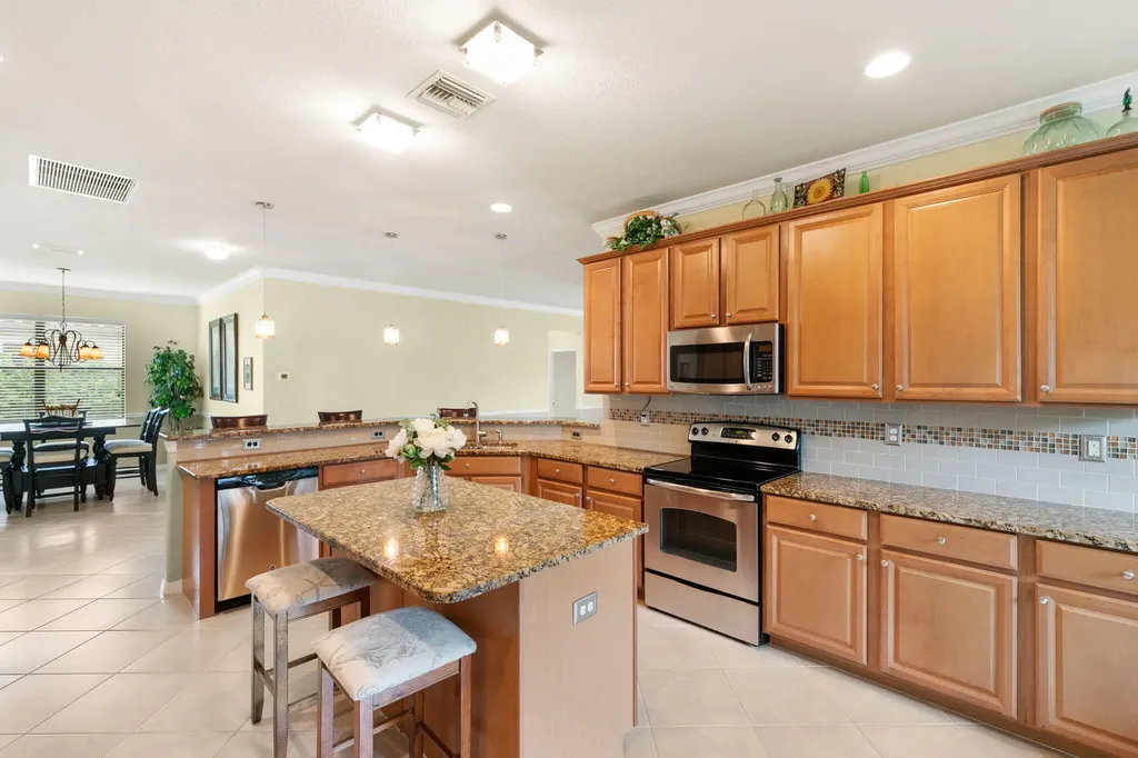 3934 Sapphire Way Naples FL 34114