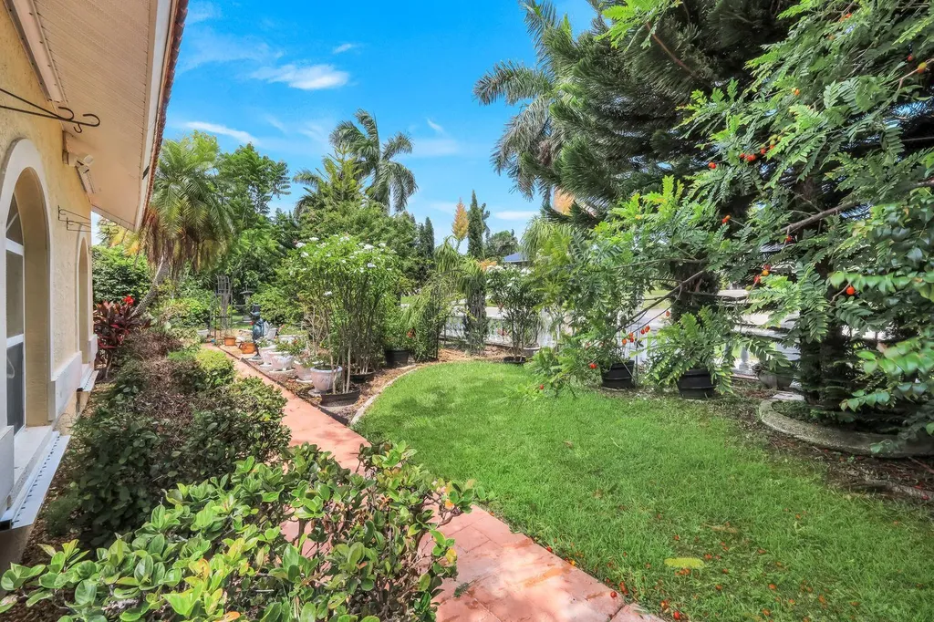 1942 San Marco Road Marco Island FL 34145