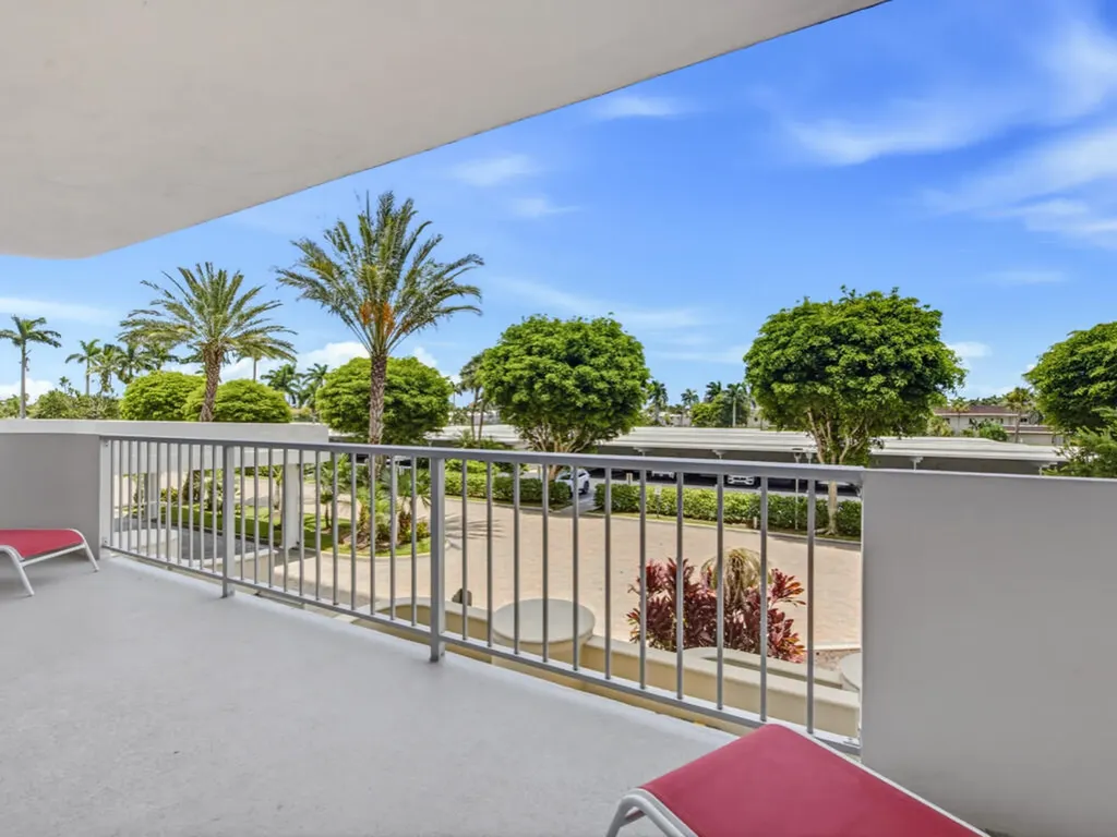 140 Seaview Court Marco Island FL 34145