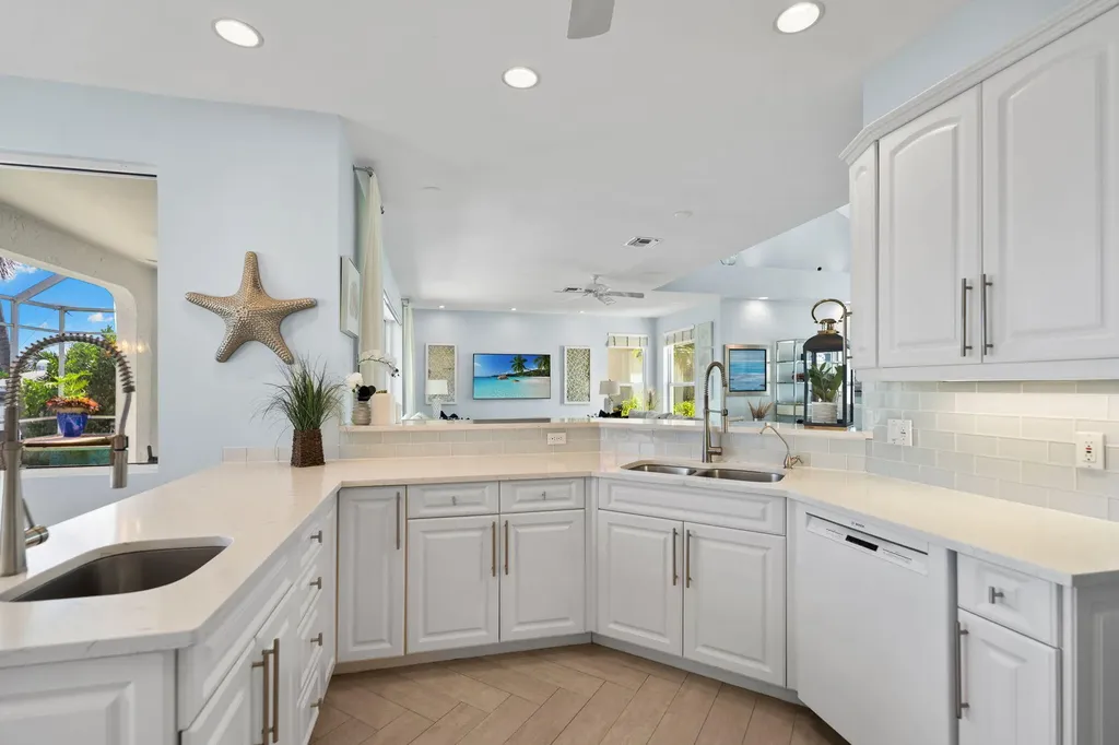 1281 Aruba Court Marco Island FL 34145