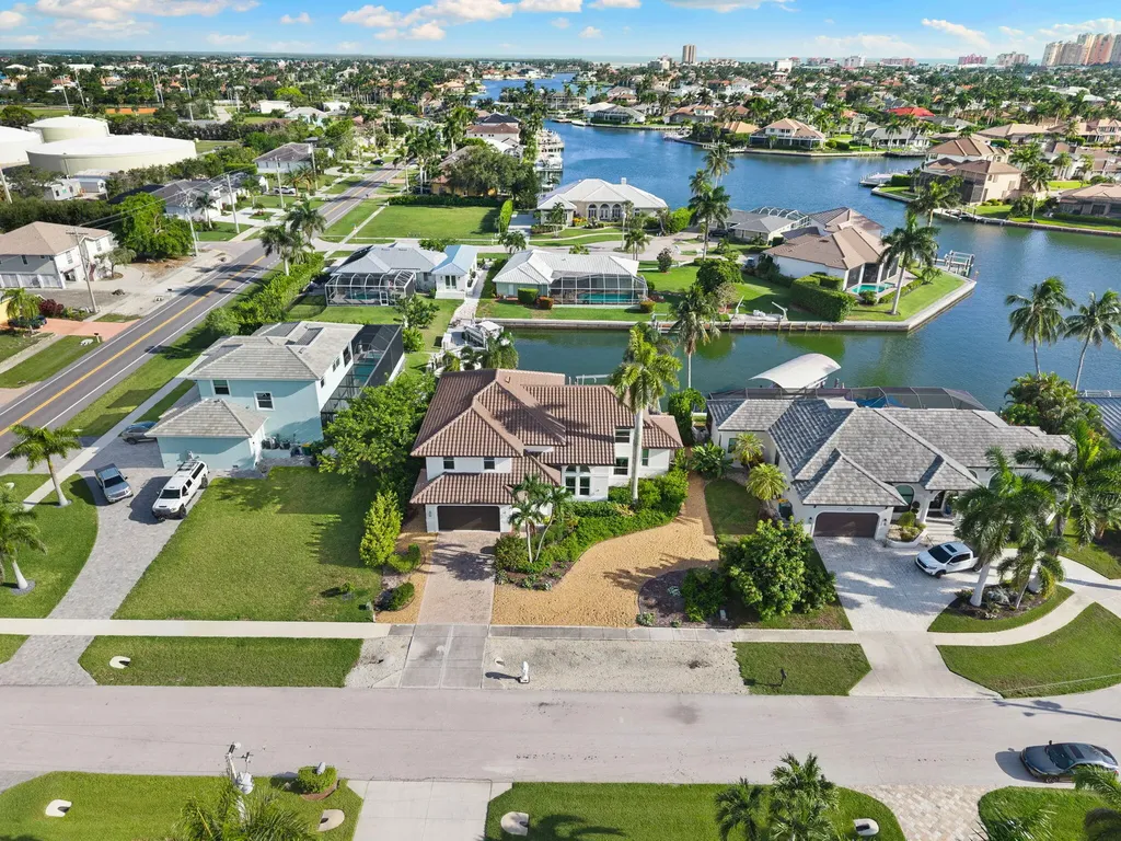 1281 Aruba Court Marco Island FL 34145
