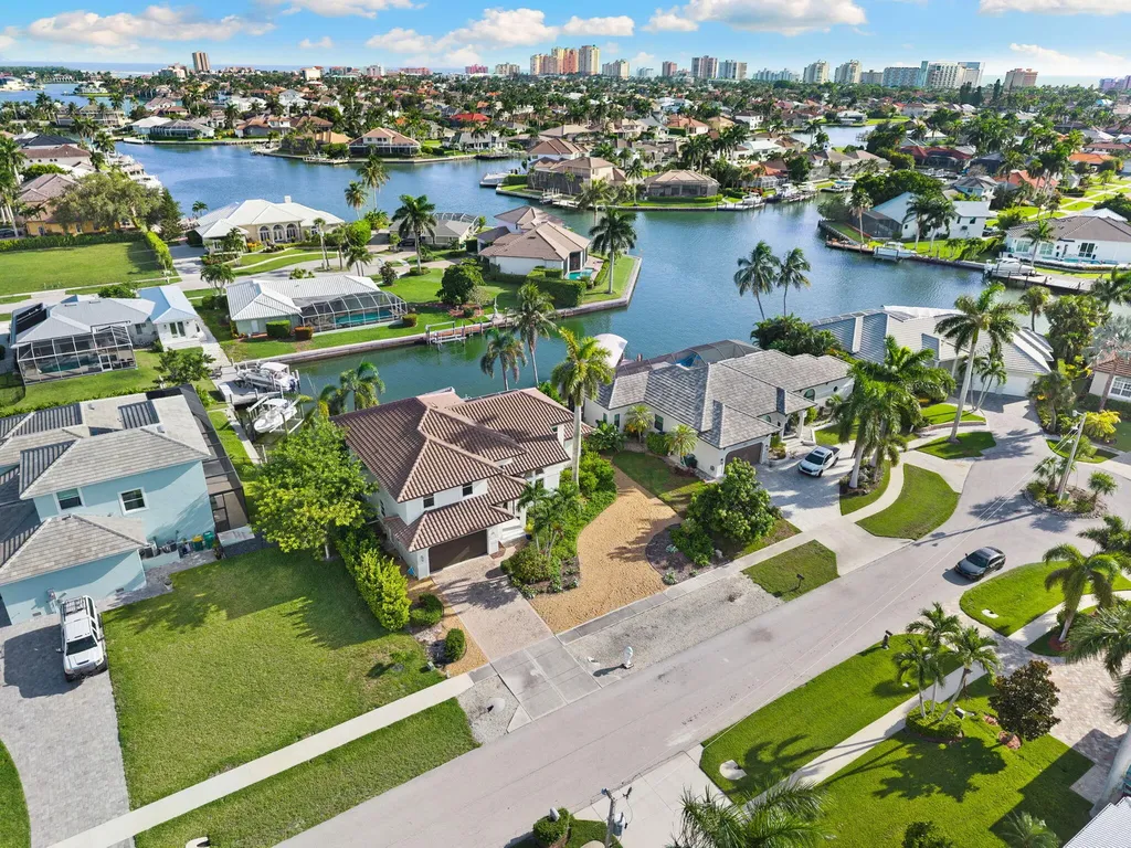 1281 Aruba Court Marco Island FL 34145