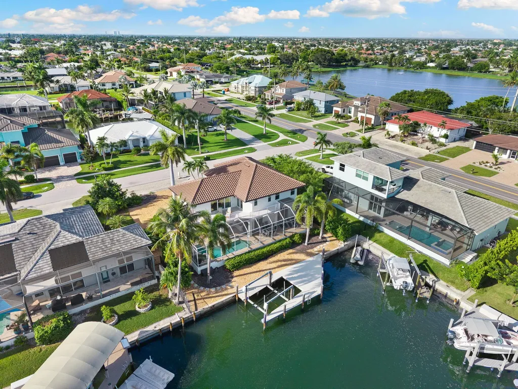 1281 Aruba Court Marco Island FL 34145