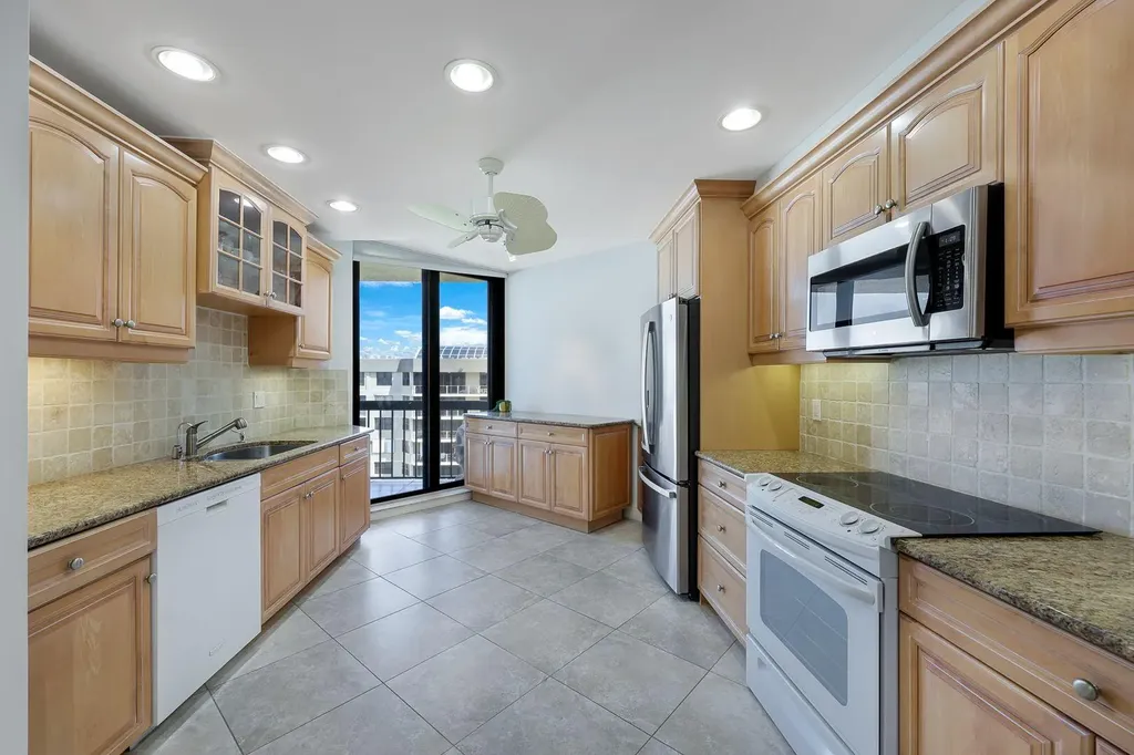 220 S Collier Boulevard Marco Island FL 34145