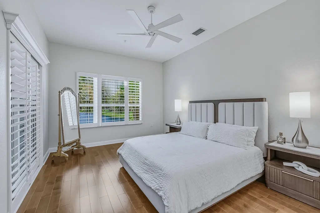 3053 Aviamar Circle Naples FL 34114