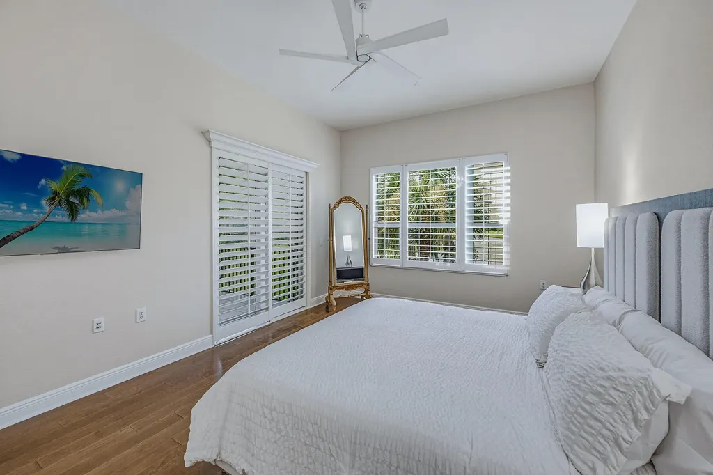 3053 Aviamar Circle Naples FL 34114