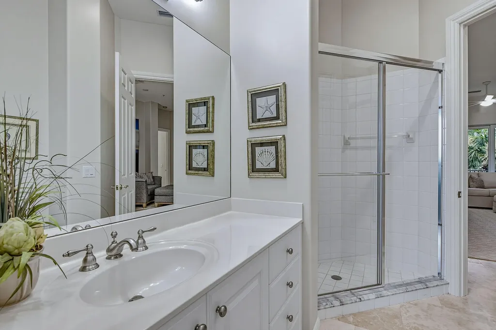 3053 Aviamar Circle Naples FL 34114