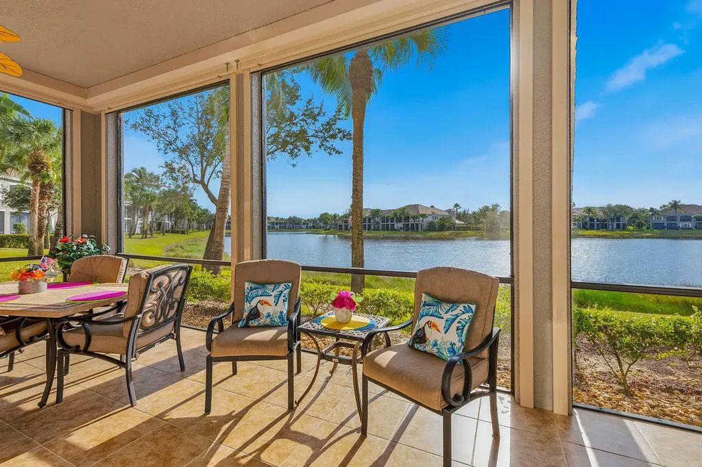 Naples FL, 9233 Museo Circle, Unit 103