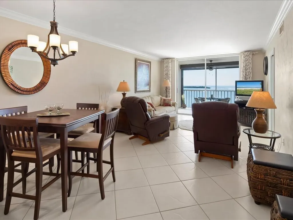 901 S Collier Marco Island FL 34145