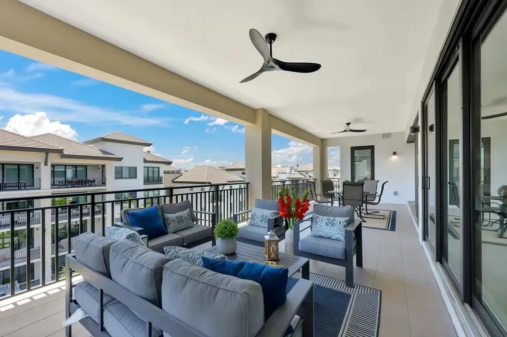 1130 3rd Avenue S Naples FL 34102