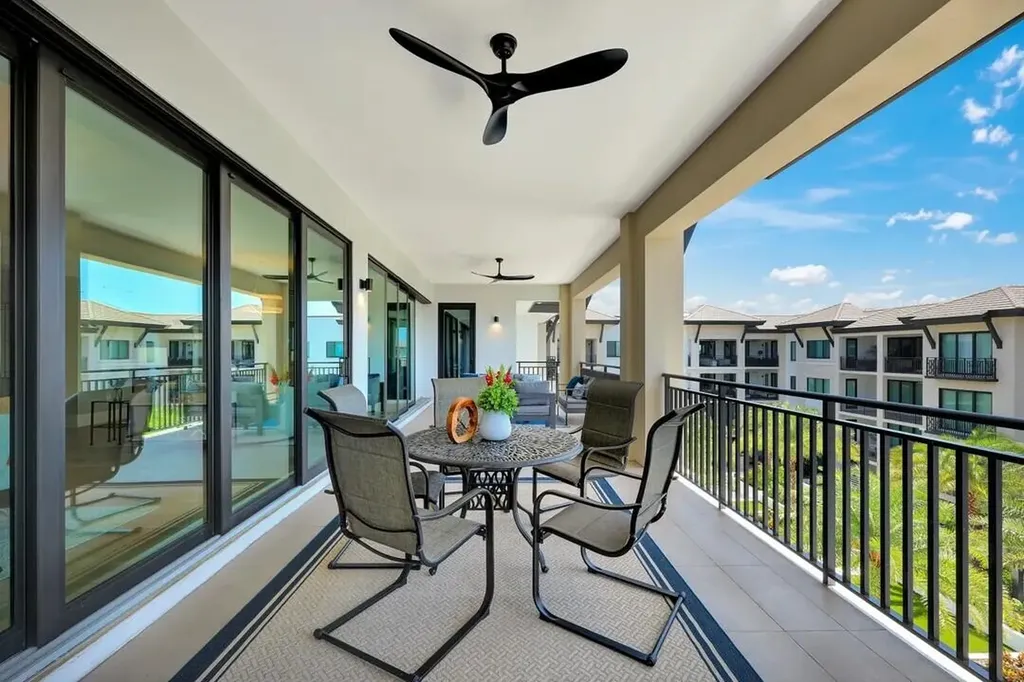 1130 3rd Avenue S Naples FL 34102