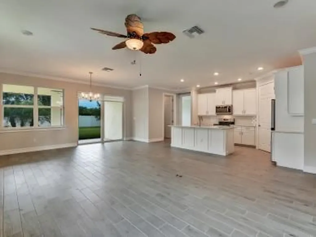 259 Tamarindo Lane Naples FL 34114