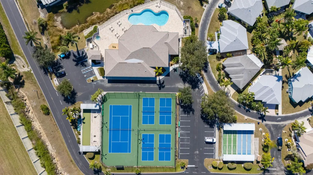 10717 Maui Circle Estero FL 33928