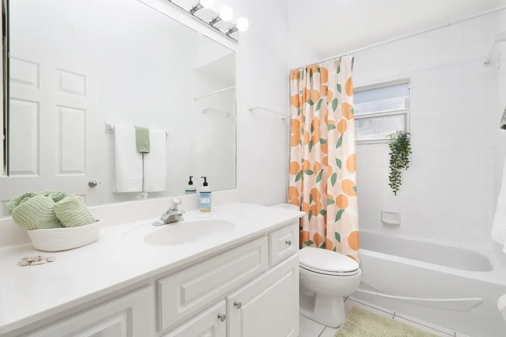 10717 Maui Circle Estero FL 33928