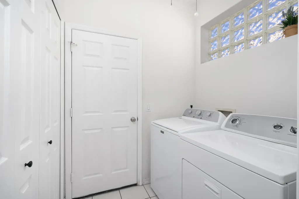 10717 Maui Circle Estero FL 33928