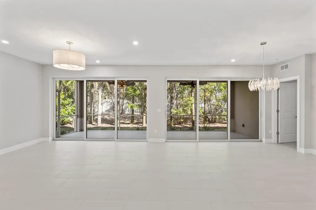 196 Indies Drive E Naples FL 34114