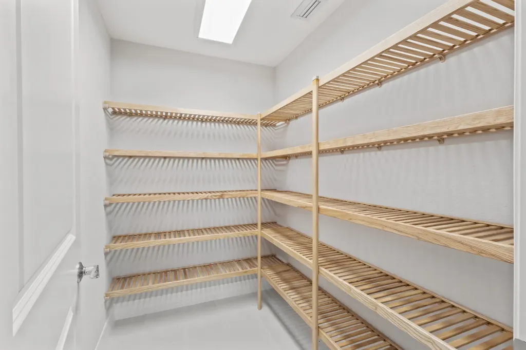 196 Indies Drive E Naples FL 34114