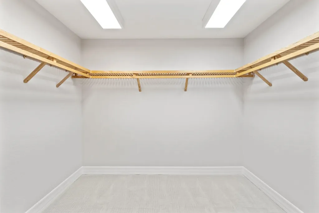 196 Indies Drive E Naples FL 34114