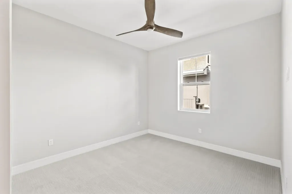 196 Indies Drive E Naples FL 34114