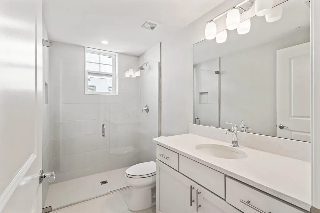 196 Indies Drive E Naples FL 34114