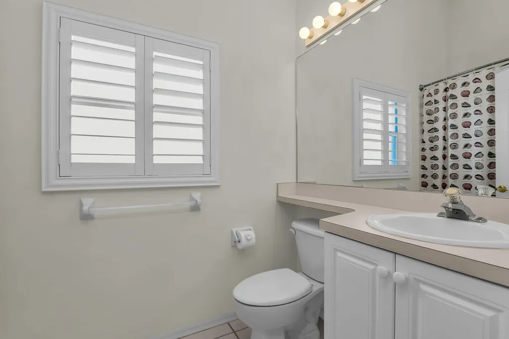 254 Newport Drive Naples FL 34114