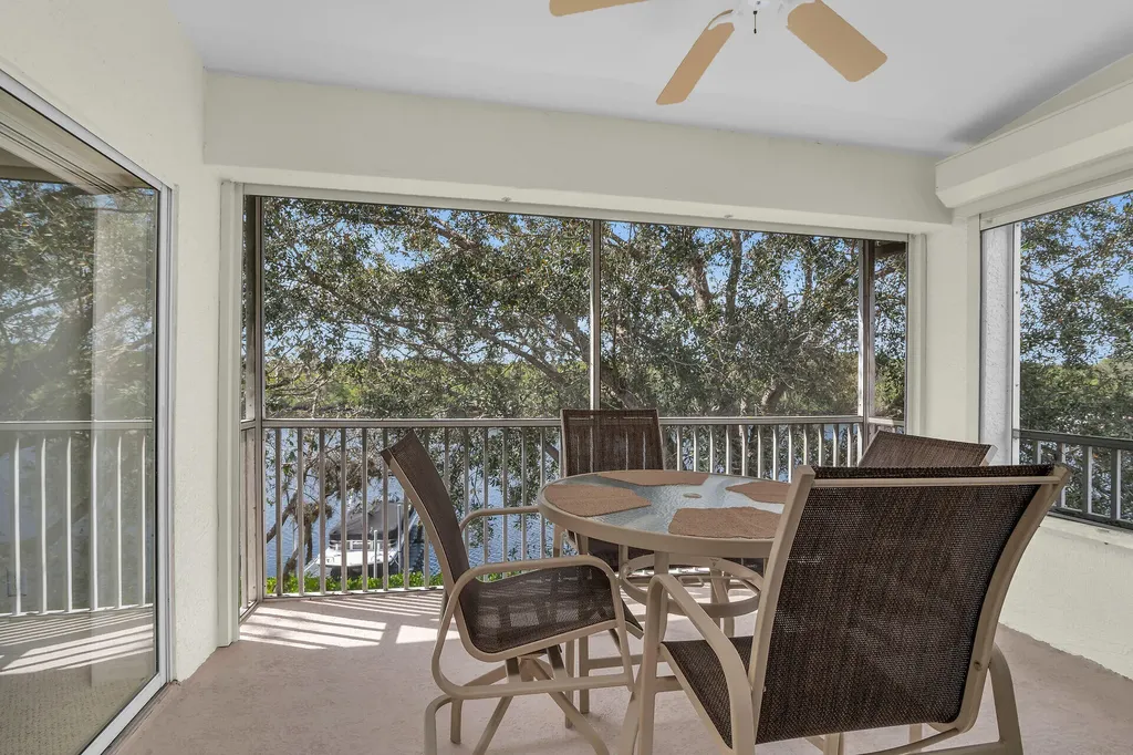 254 Newport Drive Naples FL 34114