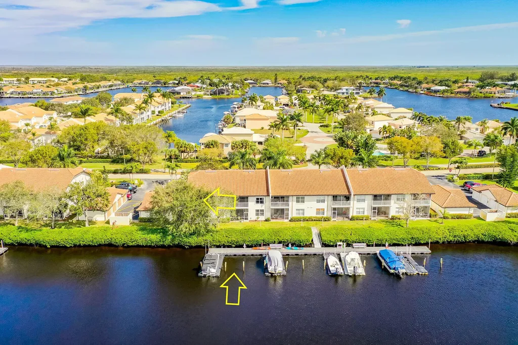 254 Newport Drive Naples FL 34114