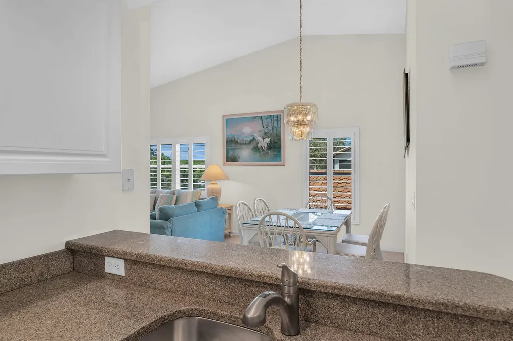 254 Newport Drive Naples FL 34114