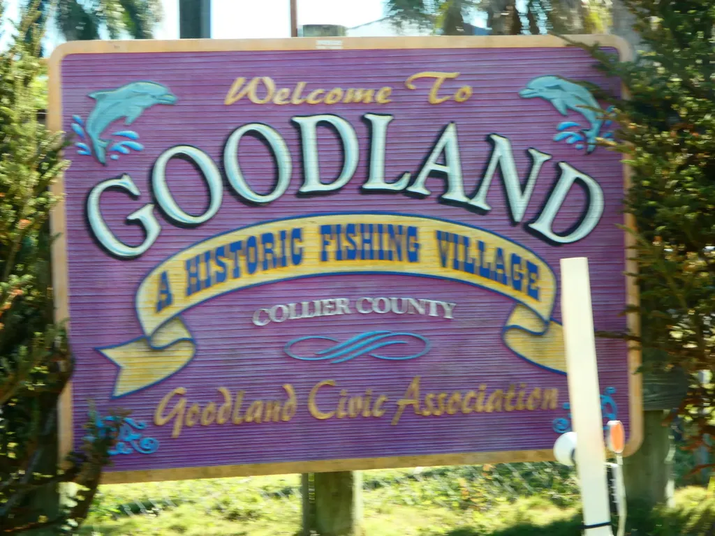 238 Harbor Place N Goodland FL 34140