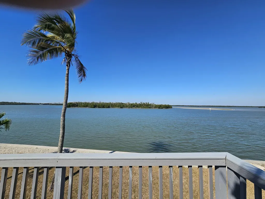 238 Harbor Place N Goodland FL 34140