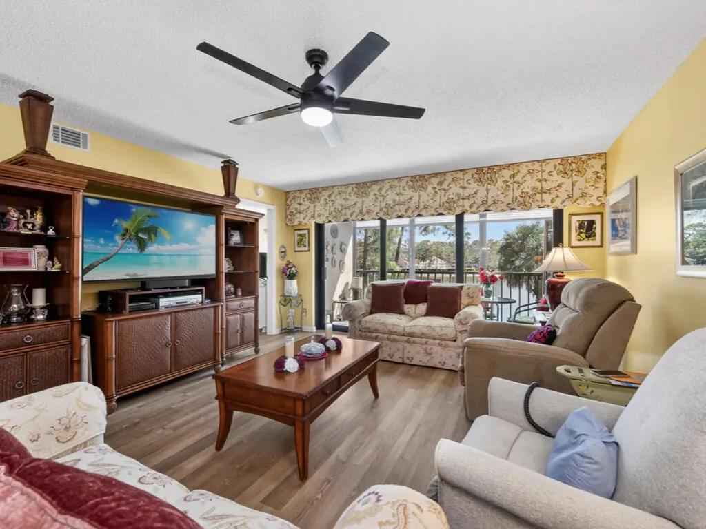 5792 Deauville Circle Naples FL 34112