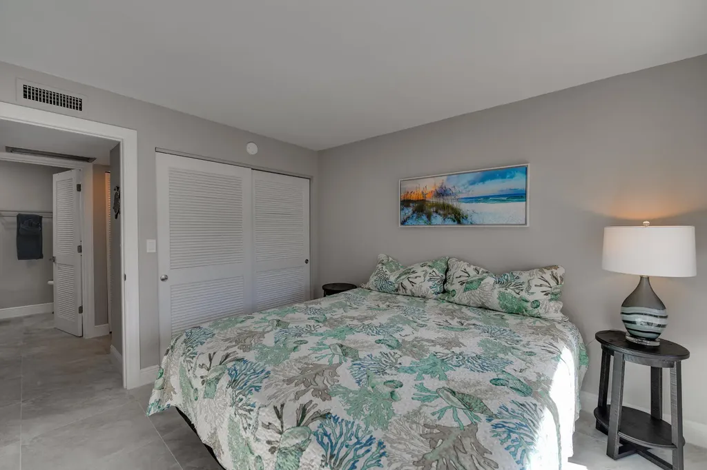 1215 Edington Marco Island FL 34145