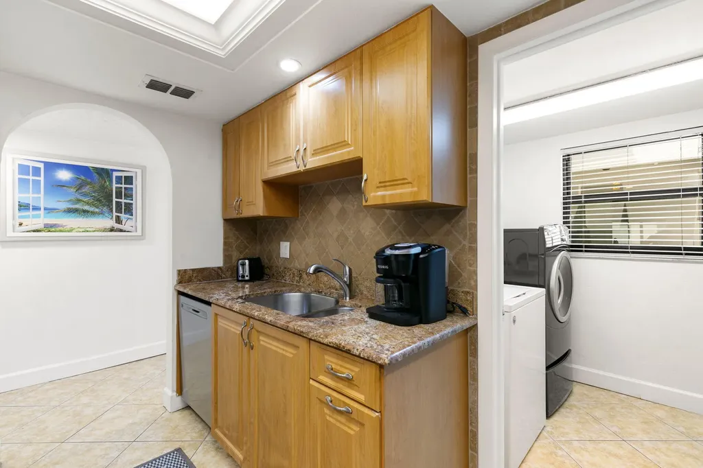 960 Swallow Avenue Marco Island FL 34145