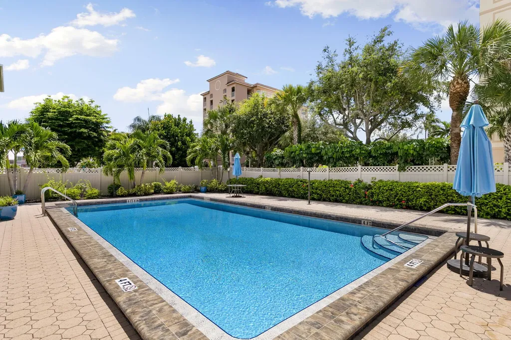 960 Swallow Avenue Marco Island FL 34145