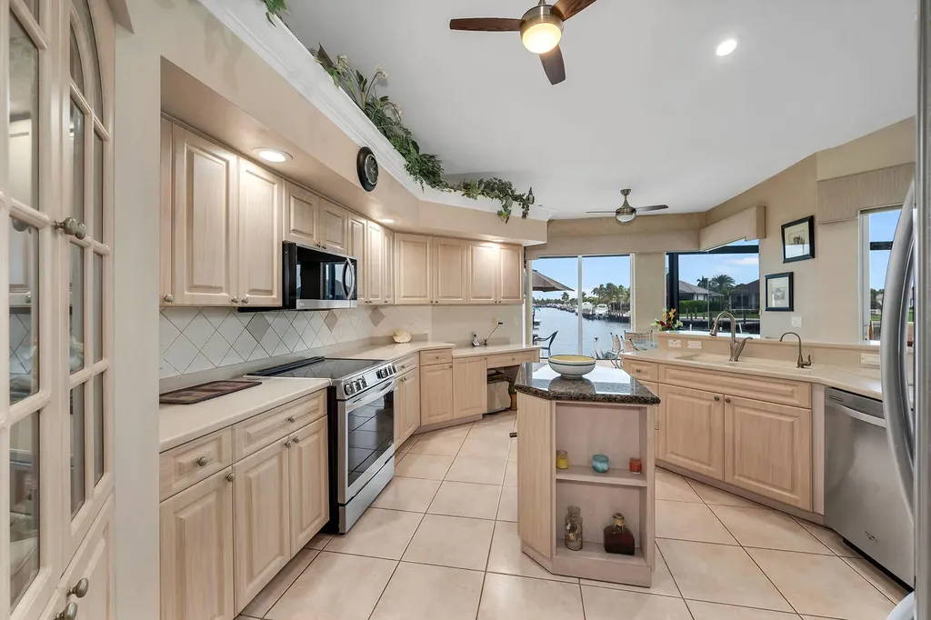 21 Hickory Court Marco Island FL 34145