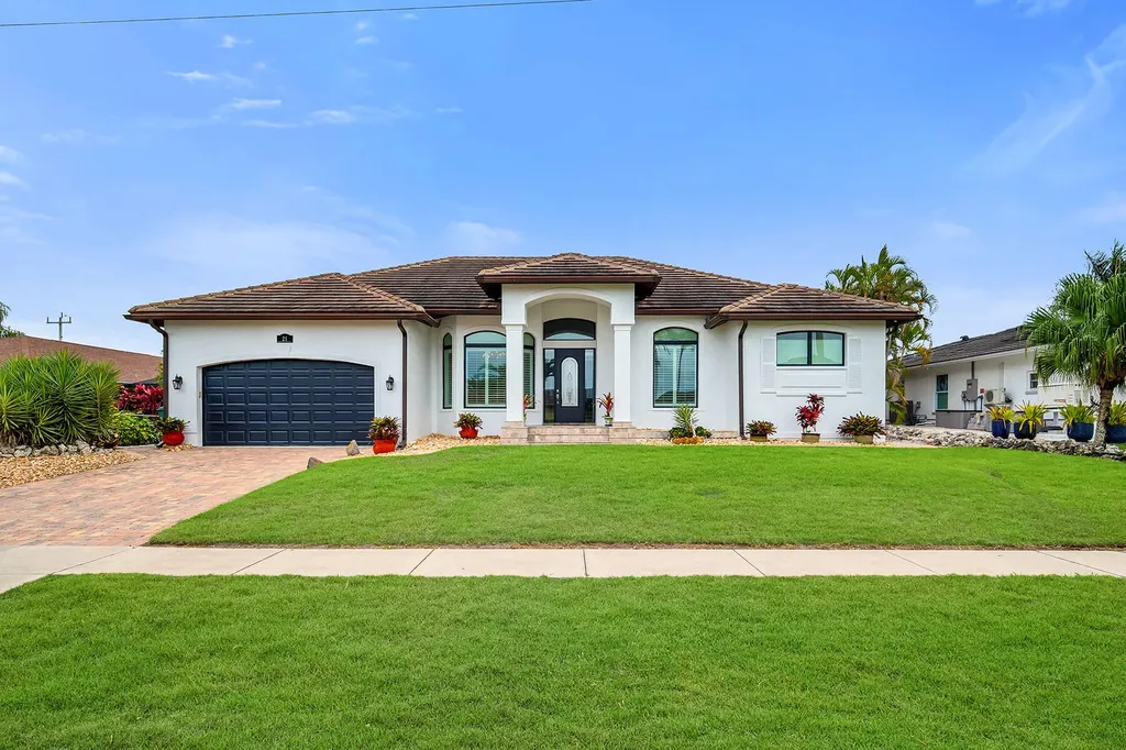 21 Hickory Court Marco Island FL 34145