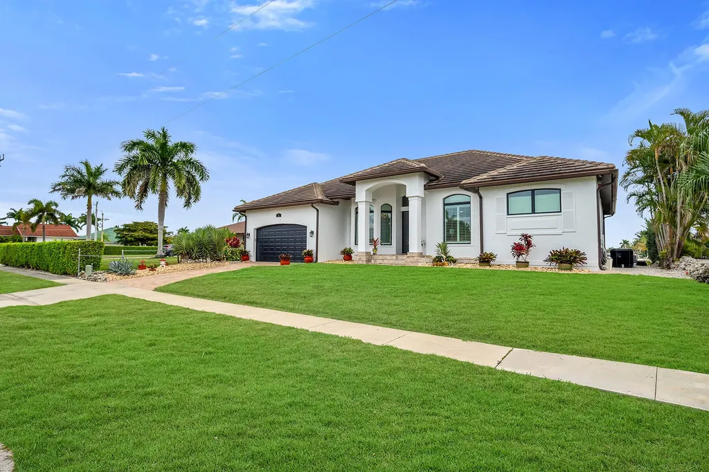 21 Hickory Court Marco Island FL 34145