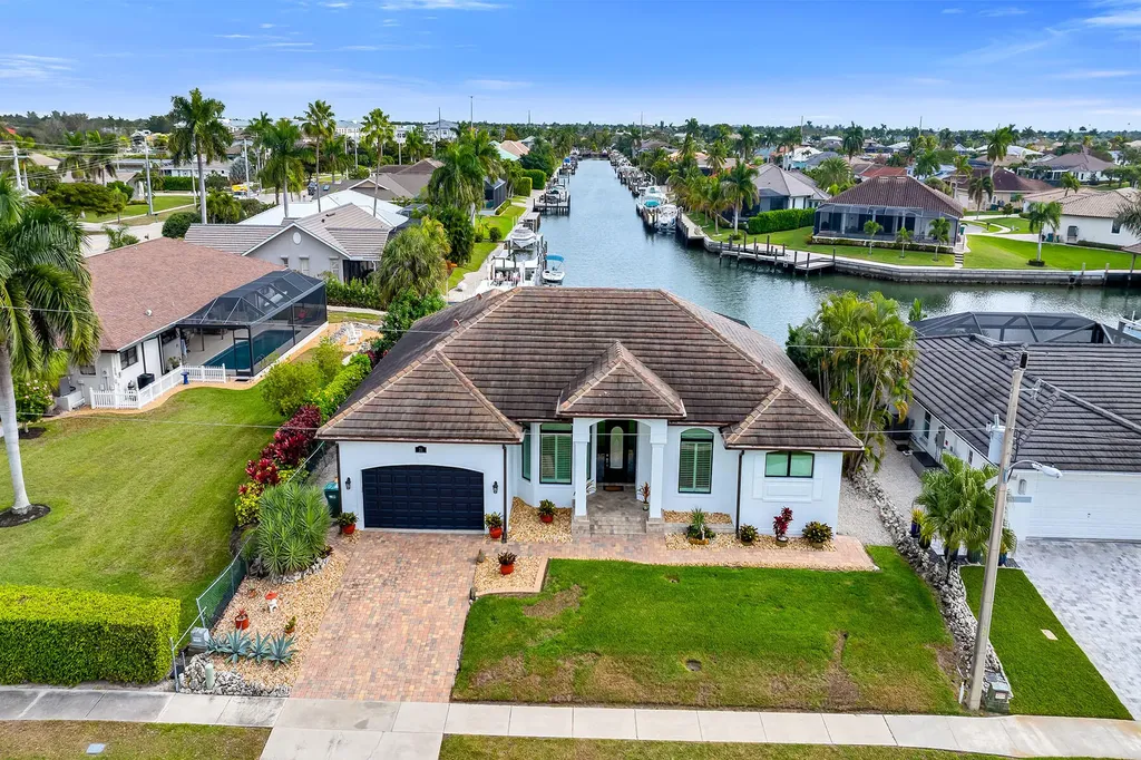 21 Hickory Court Marco Island FL 34145