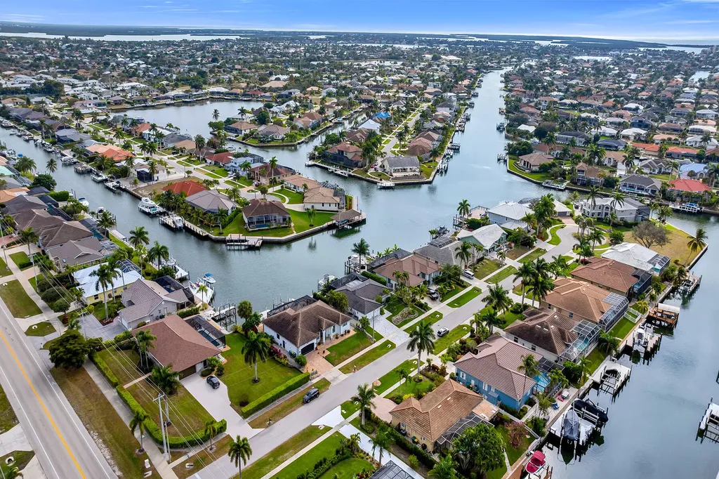 21 Hickory Court Marco Island FL 34145