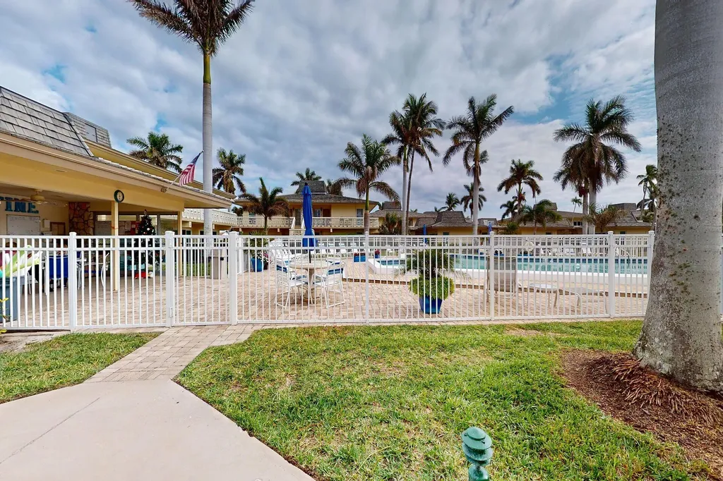 1215 Edington Place Marco Island FL 34145