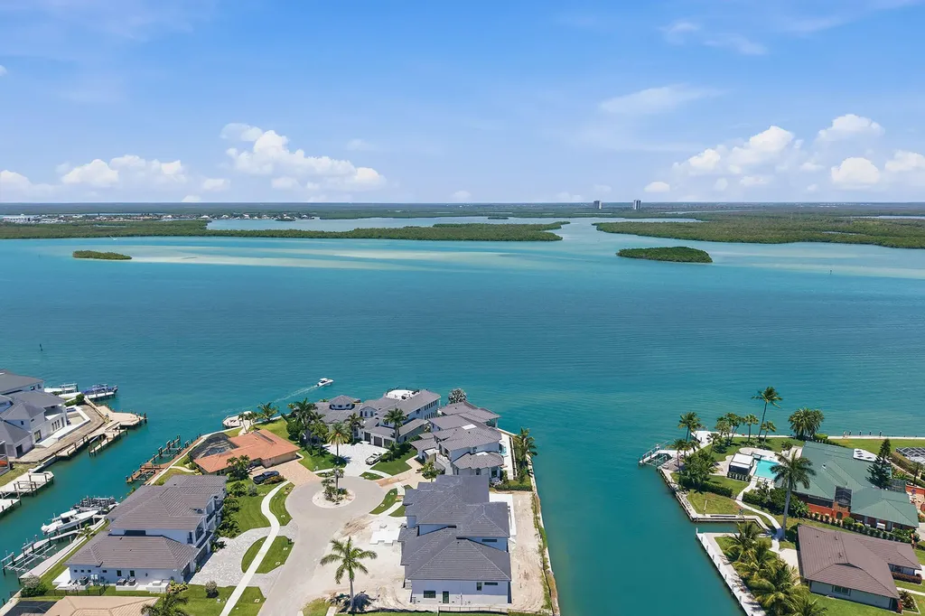 975 Sundrop Court Marco Island FL 34145