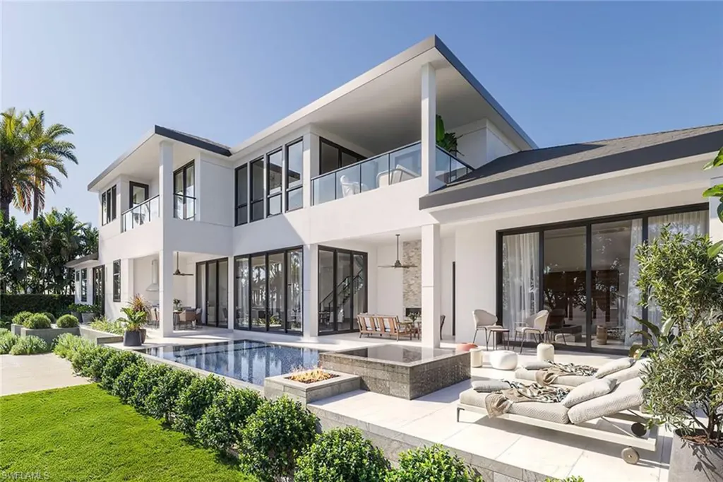 975 Sundrop Court Marco Island FL 34145